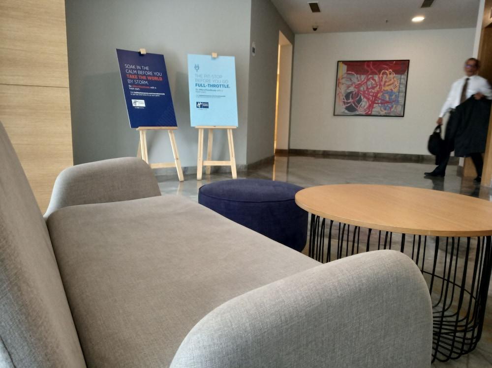 Holiday Inn Express Pune Pimpri By Ihg Pimpri-Chinchwad Exterior foto